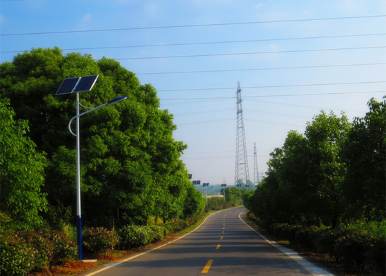 China luces de calle accionadas solares de acero de 70W LED antis - funcionamiento estable antioxidante sísmico proveedor